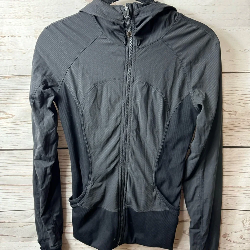 Lululemon In Flux Jacket Black Size 4
